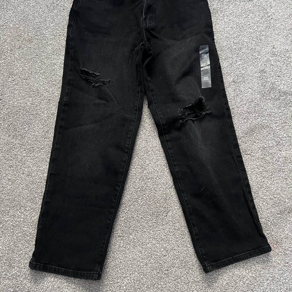 SO high rise black straight jeans size 7 with rips